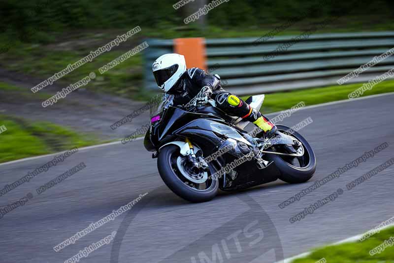 cadwell no limits trackday;cadwell park;cadwell park photographs;cadwell trackday photographs;enduro digital images;event digital images;eventdigitalimages;no limits trackdays;peter wileman photography;racing digital images;trackday digital images;trackday photos